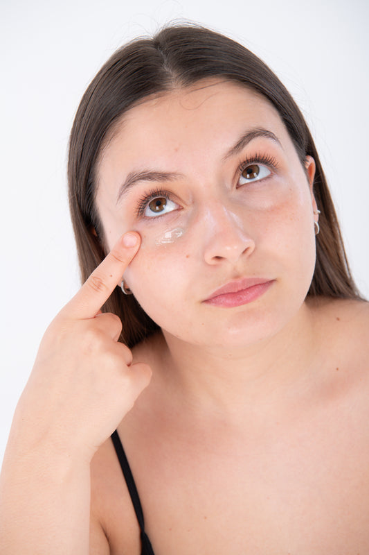 contorno occhi occhiaie e borse